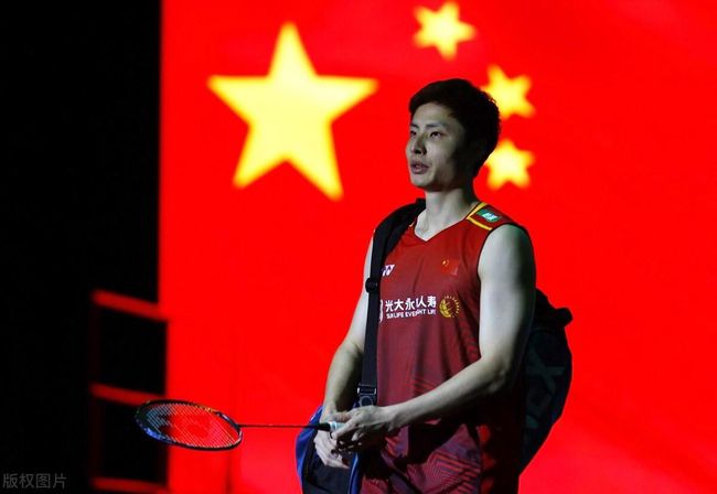 张杰认为，不同题材影片各有开发路径：比如悬疑片可以复刻道具，武侠片《镖人：风起大漠》也可以挖掘道具、兵器等标识性元素，进行收藏向的开发。