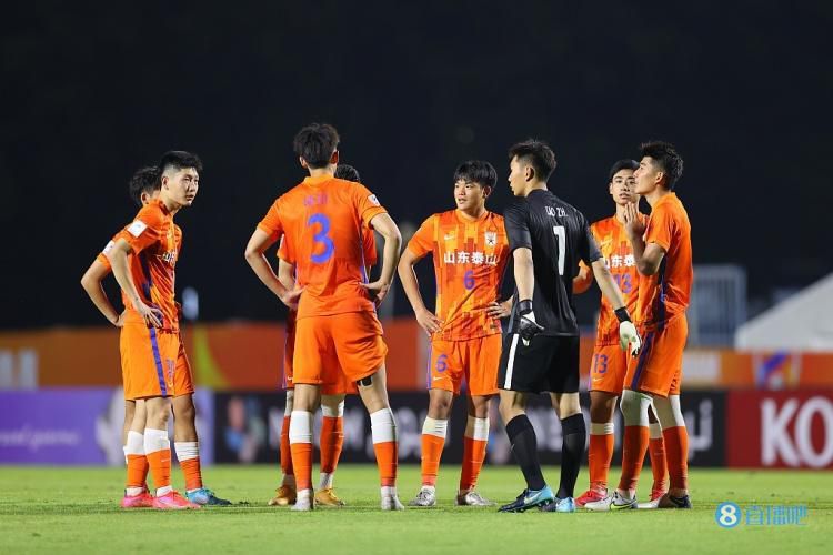 CCTV6 VIP影院 全部 电影 电视剧 影人 视频 图片 新闻 更新时间 所有 1小时内 今日内 1周内 1个月内 从资讯频道搜索 结果 154529 条 克里斯托弗·瓦尔兹留名星光大道 昆汀到场助阵 2014-12-03 当地时间12月1日，洛杉矶好莱坞，克里斯托弗·瓦尔兹留名星光大道。