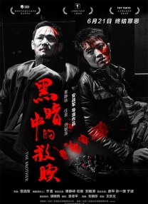 周桂伊：我认为葫芦会选B葫芦：我选了A周桂伊则笑着说，自己在家从不刻意装 “超人”，反而会主动暴露脆弱，会撒娇、会求助。