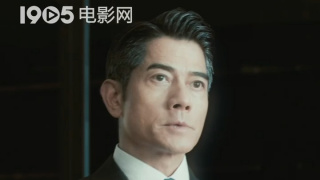 电影《猩球崛起3》全球热映 串烧版漫画借势出街 2017-08-11 伴随好莱坞科幻大片《猩球崛起3：终极之战》（以下简称《猩球崛起3》）的全球热映，漫画界也按捺不住强烈的创作冲动，将要推出IP交叉的跨界混搭。